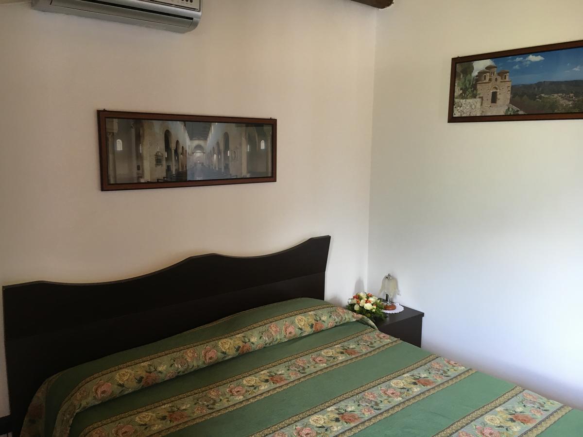 La Bastia Bed & Breakfast Scilla Exterior foto