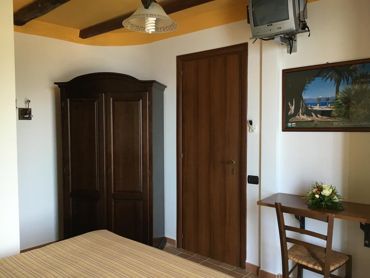 La Bastia Bed & Breakfast Scilla Exterior foto